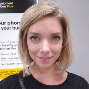 Meet your Posher, Abbey